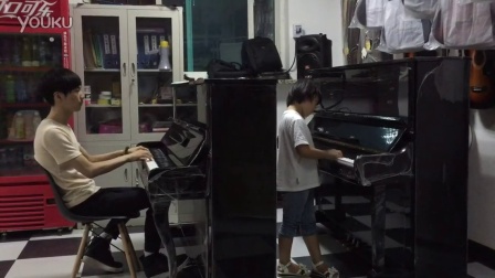 灯塔市艾斯淇艺术培训学校，学习周菲钢琴一节课的学员