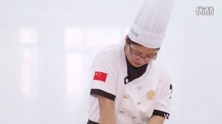 长春新东方烹饪学校高级中式面点师为您制作舌尖上的美味抻面
