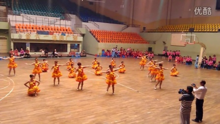 薄壁玉霞舞蹈队2015年辉县体育场～舞蹈舞动中国