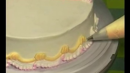 生日蛋糕裱花视频 家庭烤箱制作蛋糕_标清