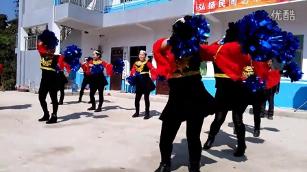 帽子坡村文艺队在白水村春节联欢会上表演的舞蹈