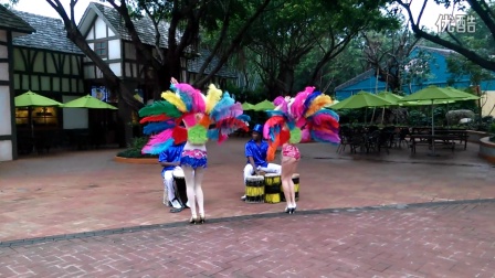 16年3月20日在广州长隆欢乐世界看外国女人跳舞
