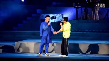 陈奕迅演唱会张学友突然出现，两代歌神合唱《每天爱你多一点》