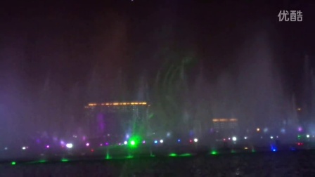 震撼！围观亚洲第一大音乐喷泉！！