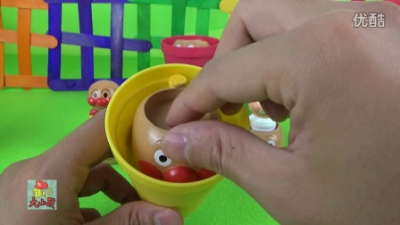 面包超人 细菌小子玩偶 奇趣蛋惊喜玩具超人餐