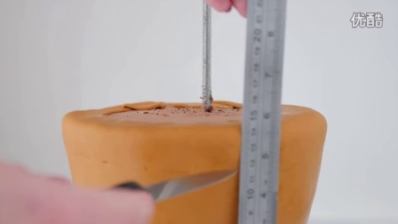 HowToCookThat教你如何制作翻糖蛋糕「花洒与盆栽」～含广告QvQ