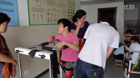 感动2005中国十大真情故事人物任菲莉来访普力奇脑瘫康复设备脑瘫康复器材康复治疗