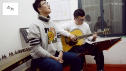 连云港木乐音乐吉他学员协同学回课弹唱《同桌的你》