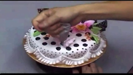 奶油蛋糕装饰裱花制作教程生日蛋糕做法