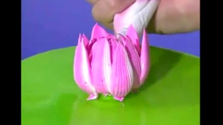 蛋糕奶油裱花视频教程 如何用奶油做玫瑰花面包机做酸奶