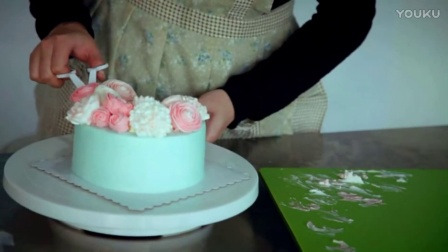蛋糕奶油裱花视频教程 如何用奶油做玫瑰花蓝莓芝士蛋糕