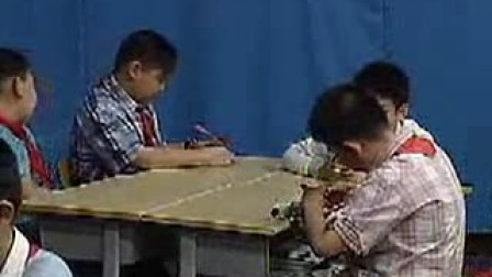 立定跳远之下肢力量辅助练习(蛙跳)_初一体育