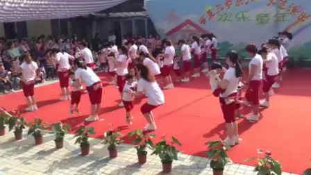 安徽省直机关第三幼儿园小托班表演的六一节目