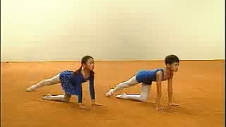 中国舞幼儿考级教材6级10 后弯腰 后踢腿