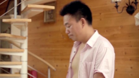 五分钟看完年轻保姆面对困苦生活决心另走他路