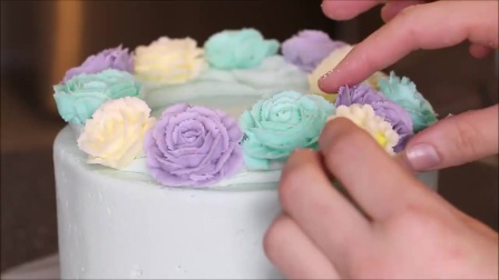 东日经典翻糖蛋糕之造型蛋糕制作过程