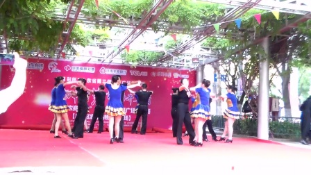 丰舞济南乐乐团队第四套集体舞，赵颖制作，李新峰等编舞。