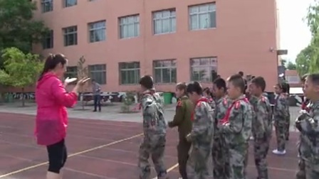 人教版小学体育与健康《快速跑》教学视频，内蒙古包头市昆区和平小学