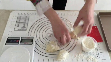 学习蛋糕制作 怎样做披萨饼家常做法