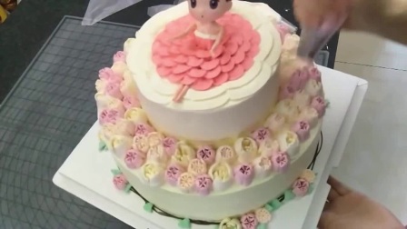 生日蛋糕裱花视频制作 戚风蛋糕的做法