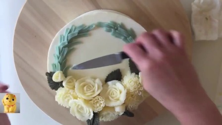 心形水果蛋糕裱花图片 新余韩式裱花培训 裱花蛋糕的制