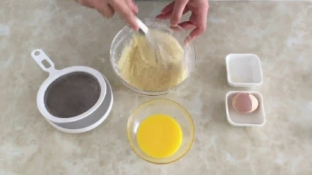 普通蛋糕的做法 儿童烘焙课程 电饭锅做面包的方法