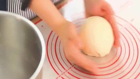 烘焙教程的推荐 葱香肉松面包卷制作视频教程pn0