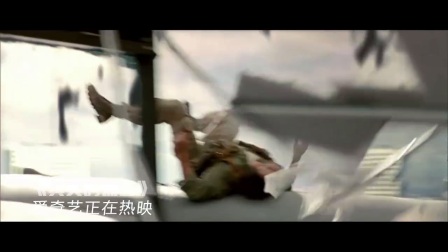 真实的谎言(片段)施瓦辛格开战斗机智斗恐怖分子救爱女