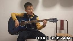 牡丹江学吉他-吉他弹唱《老男孩》(杨宁吉他教室13555007821)