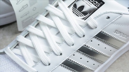 开箱视频 Adidas Superstar三叶草白银标贝壳头板鞋 阿迪贝壳头