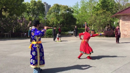 浙江歌舞剧团刘老师蒙族舞蹈(梦中的额吉)反面