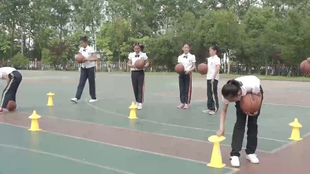 人教体育与健康五至六年级 篮球：体前变向换手运球技术与游戏 教学视频，获奖优课视频