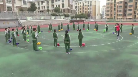 人教版体育与健康三至四年级 跳骆驼 教学视频，获奖课视频