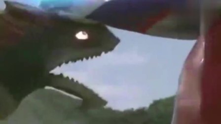 迪迦是掐着秒变身的吗，这出现的时机也太巧了吧