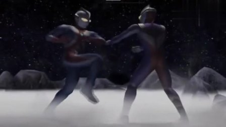 奥特曼格斗进化：高斯奥特曼对战迪迦奥特曼，动作太花哨反被吊锤