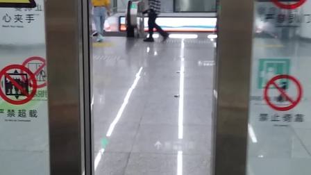 贵阳地铁1/3号线路电梯