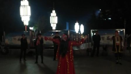 中国阎良千禧广场沙宝霹雳火新疆舞