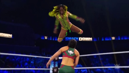 WWE SmackDown 2021 实力还是在的 诺奥米久违高飞重击令黑桃女皇难堪