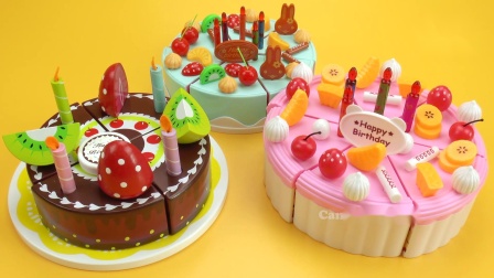 剪的玩具 生日蛋糕 草莓 巧克力 的 卡仕达酱 香草水果 蛋糕 海绵蛋糕