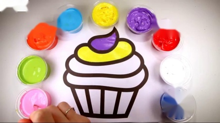 五颜六色的纸杯蛋糕画的孩子有趣的轻松绘画为孩子们学习艺术颜色