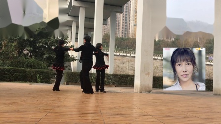 重庆万州五桥南站莲花公园水兵舞  骆姐组合   一拖二    摄影与制作：林中草青青