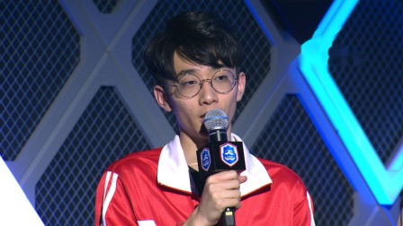 CRL2019春 W8D1赛后采访：LGD_诶呦仔397