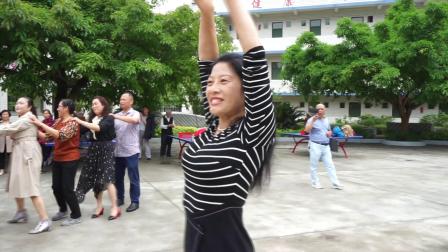7乐至县回澜红星中学高七九级毕业40周年同学会跳舞