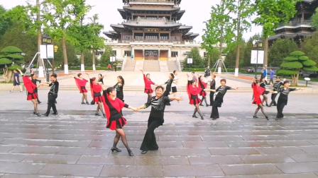 金豆水兵舞团演绎马林老师新舞《梦回齐鲁》