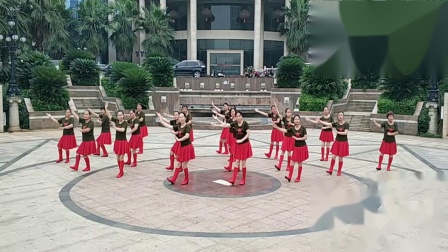 樟树曼哈顿杨小英舞蹈队 二十人队形版《站在草原望北京》