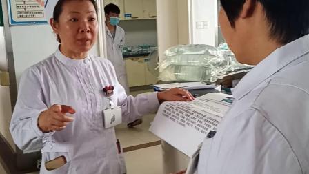 临泉县人民医院护士辱骂病人被病人家属找院长要求护士向病人道歉，护士素质低下服务太低极差，还穿拖鞋上班，