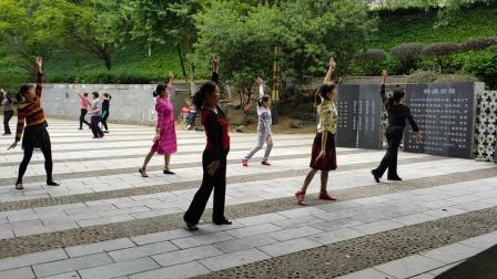 舞蹈《父老乡亲》——习舞者：来宾大英文艺队  视频制作：蒙玉