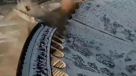 圣彼得堡体育馆坍塌 事故现场 震撼预警 这不是电脑特效