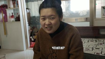 大年初六，小伙买好礼品要带媳妇回娘家，结果被丈母娘怒怂