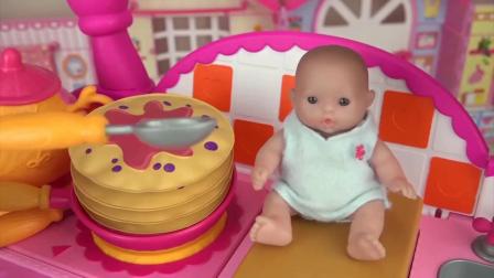 宝贝娃娃做蛋糕和微波卵游戏 公主玩具